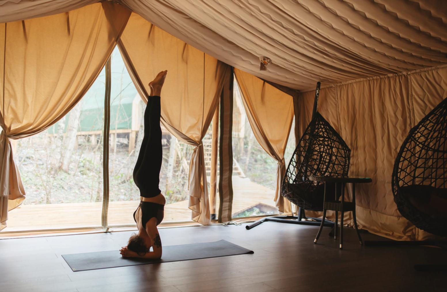 Seren Aldwick, author of Versace0zbonus yoga movement blog